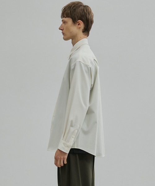 UNITED TOKYO（ユナイテッドトウキョウ）の「コットンダブルクロスリラックスシャツ（シャツ/ブラウス・メンズ・ブラウン/ブラック/オフホワイト・1/2）」の15枚目の写真