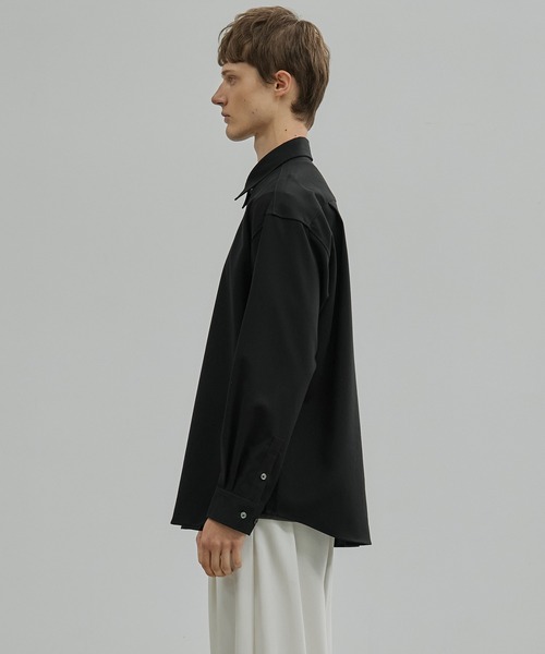 UNITED TOKYO（ユナイテッドトウキョウ）の「コットンダブルクロスリラックスシャツ（シャツ/ブラウス・メンズ・ブラウン/ブラック/オフホワイト・1/2）」の19枚目の写真