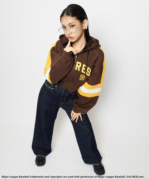 BACK TO THE FIELD（バック トゥー ザ フィールド）の「【MLB】配色ロゴZIPパーカー（パーカー・レディース・ネイビー/ブラック/ブラウン・FREE）」の17枚目の写真