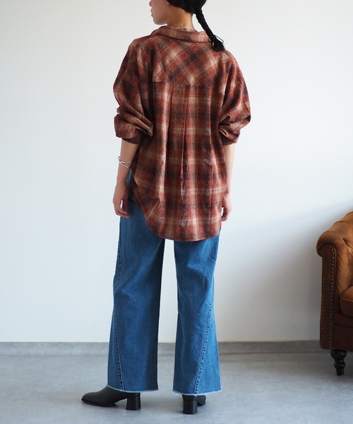 cepo(セポ)の「〈セットアップ対応〉バギーフレアーデニムパンツ(デニムパンツ・レディース・ブルー系2/ブルー系1・S/M/L)」の12枚目の写真
