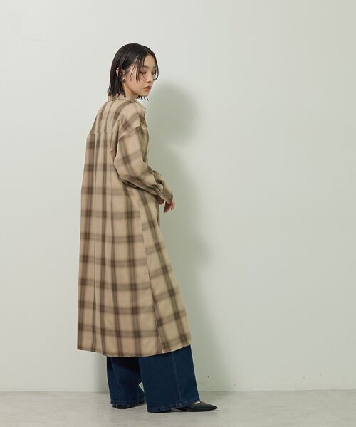 Green　Parks（グリーンパークス）の「ロングシャツワンピース（シャツワンピース・レディース・ベージュ系その他4/ブラック/ブラック系その他3・FREE）」の12枚目の写真