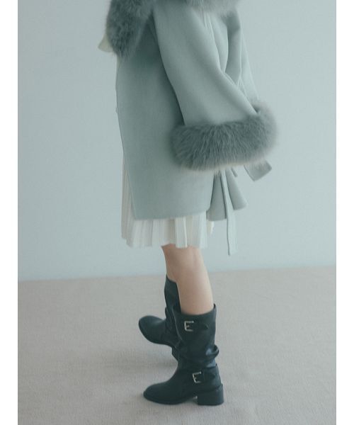 SNIDEL（スナイデル）の「ファーケープコート（チェスターコート・レディース・ミント/オフホワイト・F）」の8枚目の写真