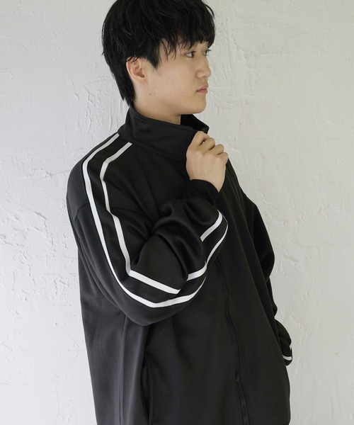 Beno（ビーノ）の「ライントラックジャケット（ブルゾン・メンズ・オートミール/ブラック・MEDIUM/LARGE/X-LARGE）」の4枚目の写真