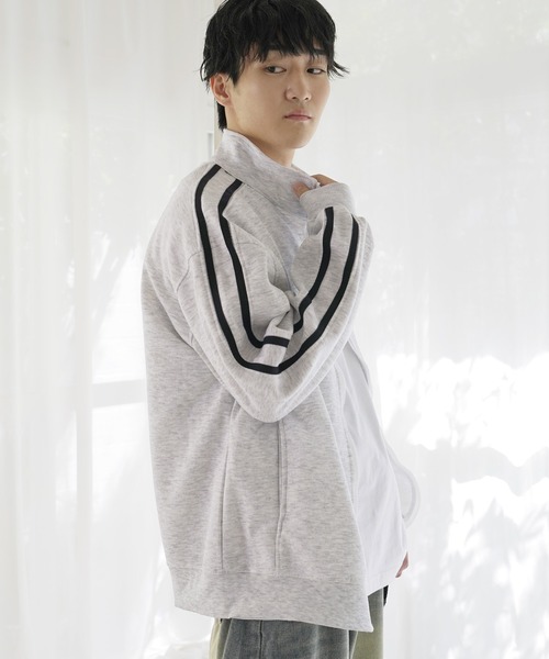 Beno（ビーノ）の「ライントラックジャケット（ブルゾン・メンズ・オートミール/ブラック・MEDIUM/LARGE/X-LARGE）」の8枚目の写真