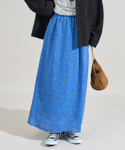 FREAK'S STORE(フリークスストア)の「小花柄セミフレアスカート(スカート・レディース・ブラック/ブルー・フリ-)」の1枚目の写真