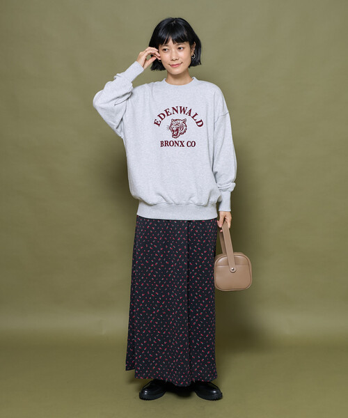 FREAK'S STORE(フリークスストア)の「小花柄セミフレアスカート(スカート・レディース・ブラック/ブルー・フリ-)」の3枚目の写真