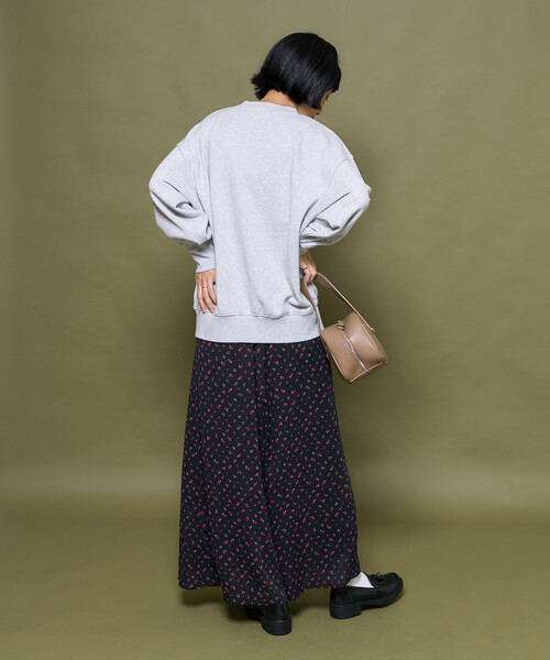 FREAK'S STORE(フリークスストア)の「小花柄セミフレアスカート(スカート・レディース・ブラック/ブルー・フリ-)」の6枚目の写真