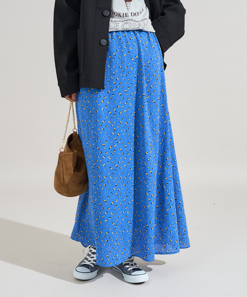 FREAK'S STORE(フリークスストア)の「小花柄セミフレアスカート(スカート・レディース・ブラック/ブルー・フリ-)」の17枚目の写真