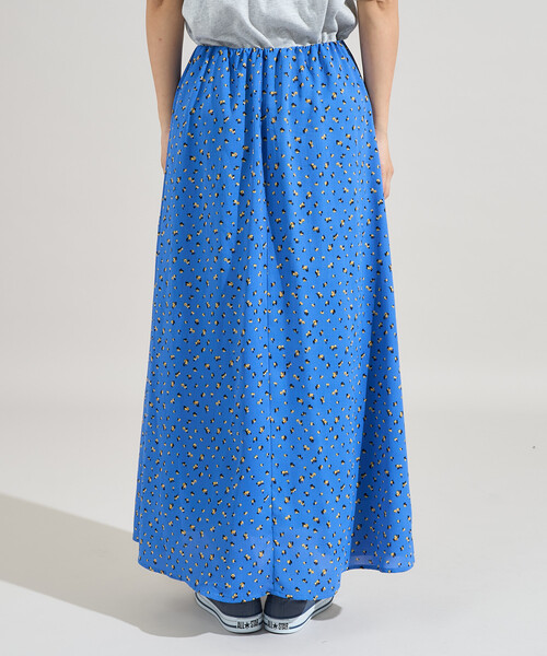 FREAK'S STORE(フリークスストア)の「小花柄セミフレアスカート(スカート・レディース・ブラック/ブルー・フリ-)」の21枚目の写真