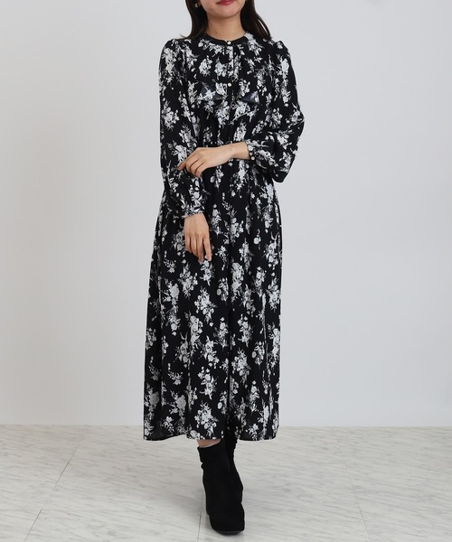 ASTORIA ODIER（アストリアオディール）の「花柄フリルワンピース（ワンピース・レディース・アイボリー/ブラック・MEDIUM/LARGE）」の2枚目の写真