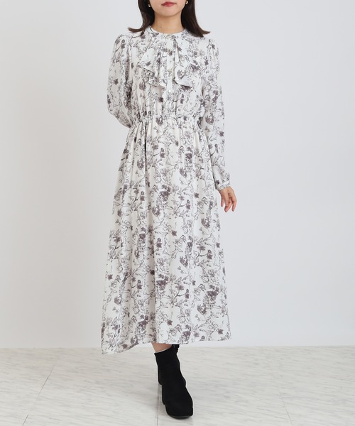 ASTORIA ODIER（アストリアオディール）の「花柄フリルワンピース（ワンピース・レディース・アイボリー/ブラック・MEDIUM/LARGE）」の3枚目の写真