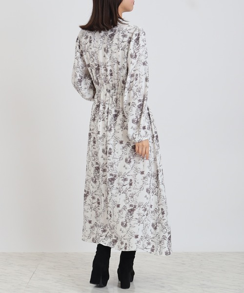 ASTORIA ODIER（アストリアオディール）の「花柄フリルワンピース（ワンピース・レディース・アイボリー/ブラック・MEDIUM/LARGE）」の5枚目の写真