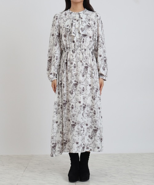 ASTORIA ODIER（アストリアオディール）の「花柄フリルワンピース（ワンピース・レディース・アイボリー/ブラック・MEDIUM/LARGE）」の15枚目の写真