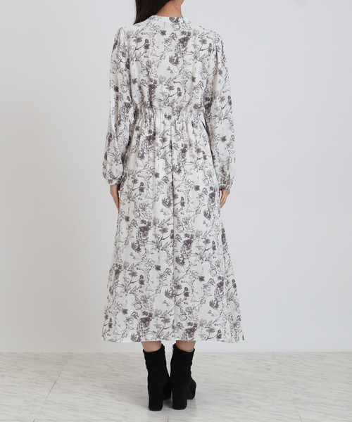 ASTORIA ODIER（アストリアオディール）の「花柄フリルワンピース（ワンピース・レディース・アイボリー/ブラック・MEDIUM/LARGE）」の17枚目の写真