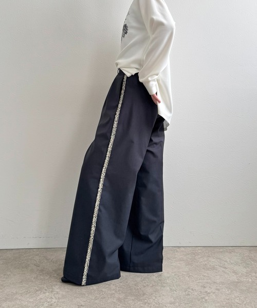 LHELBIE（レルビエ）の「フリンジラインパンツ（その他パンツ・レディース・チャコールグレー/ベージュ/アイボリー・M）」の22枚目の写真