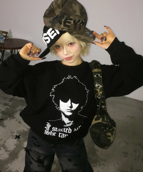 KEYMISERY(キーミザリー)の「A'GEM/9 × .kom 『KEYMISERY/キーミザリー』 HUMAN PRINT CROP SWEATSHIRT/ヒューマンプリントデザイン クロップ スウェットシャツ(スウェット・メンズ・ブラック/ライトグレー・S)」の1枚目の写真