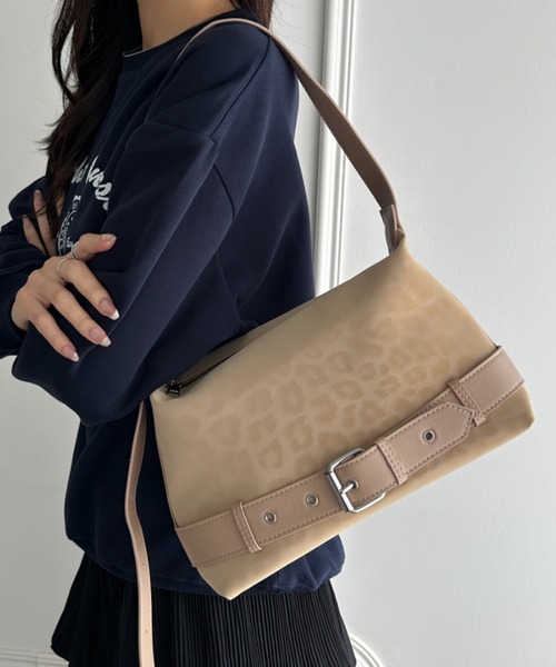 wears（ウェアーズ）の「【500mlペットボトル収納可】レオパードプリントベルトショルダーバッグ（ハンドバッグ・レディース・ブラウン/ブラック/ベージュ/ダークブラウン・FREE）」の4枚目の写真