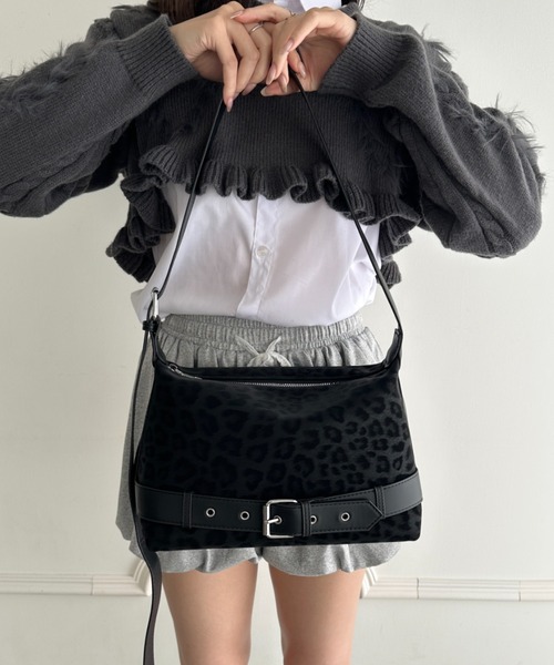 wears（ウェアーズ）の「【500mlペットボトル収納可】レオパードプリントベルトショルダーバッグ（ハンドバッグ・レディース・ブラウン/ブラック/ベージュ/ダークブラウン・FREE）」の16枚目の写真