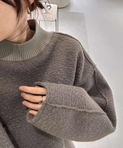FREE STYLISTS(フリー スタイリスト)の「YUGA_YGMC Drop shoulder wool-look top(ニット/セーター・レディース・オフホワイト/グレー/ブルー・FREE)」の14枚目の写真
