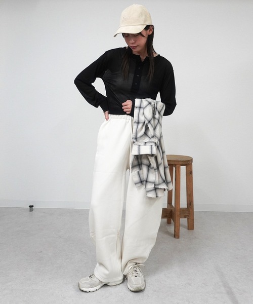 gossara（ゴサラ）の「裏起毛カーブパンツ（スウェットパンツ・レディース・アイボリー系/ブラウン/スミクロ・FREE）」の12枚目の写真