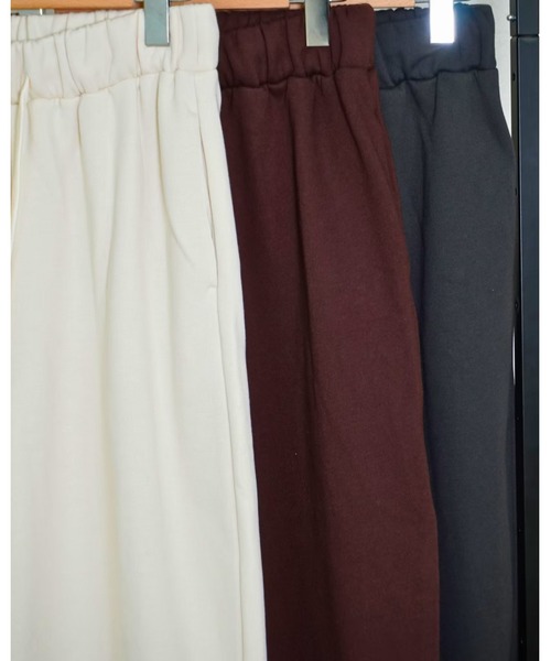 gossara（ゴサラ）の「裏起毛カーブパンツ（スウェットパンツ・レディース・アイボリー系/ブラウン/スミクロ・FREE）」の17枚目の写真