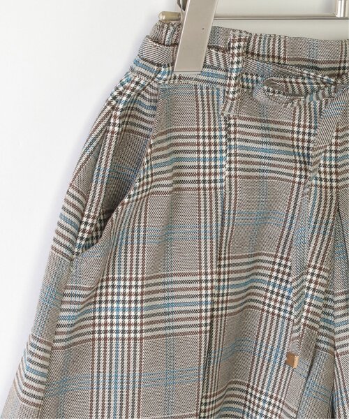 ikka(イッカ)の「ポンポン付きチェックタックキュロット(120~160cm)(その他パンツ・キッズ・ベージュ/ダークグレー・120/130/140/150/160)」の17枚目の写真