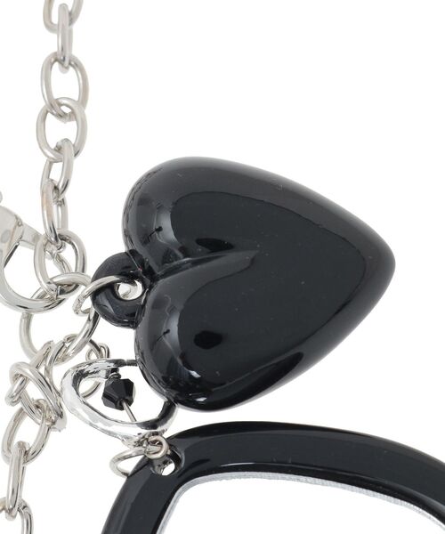 earth music&ecology（アースミュージックアンドエコロジー）の「ハートモチーフミラー付きチャーム（キーホルダー・レディース・ブラック/シルバー・FREE）」の9枚目の写真