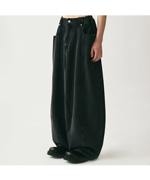 AVANDRESS（アバンドレス ）の「Super Wide Dart Denim Pants BLACK（デニムパンツ）」