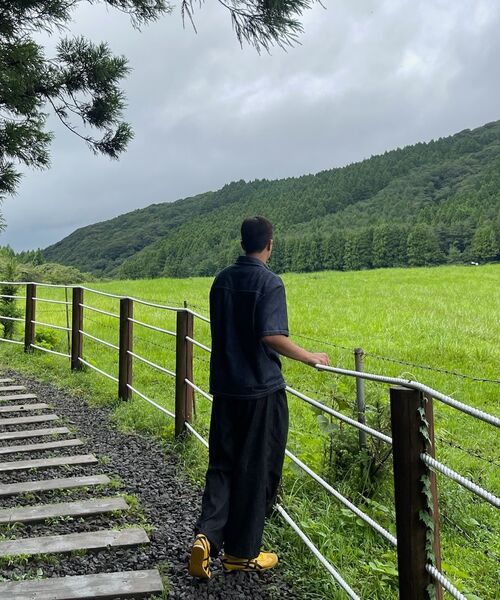 AVANDRESS（アバンドレス ）の「Super Wide Dart Denim Pants BLACK（デニムパンツ・レディース・ブラック・MEDIUM/X-LARGE）」の7枚目の写真