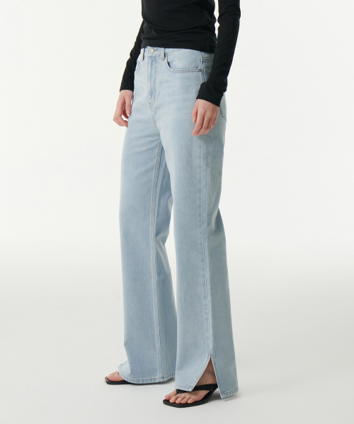 MUSINSA STANDARD WOMAN（ムシンサスタンダードウーマン）の「ウィメンズストレートスリットデニムパンツ[スカイブルー]（デニムパンツ・レディース・その他・30/24/25/26/27/28/29）」の2枚目の写真