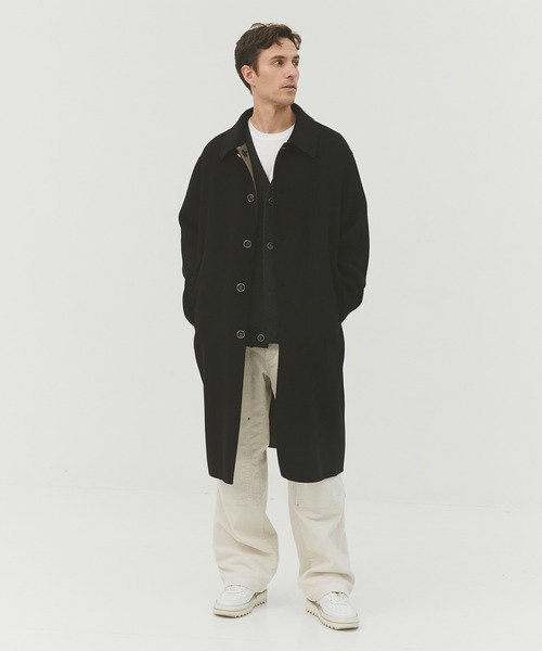 CASHMERE CASHMERE(カシミヤカシミヤ)の「【CASHMERE CASHMERE/カシミアカシミア】CASHMERE REVERSIBLE OVER COAT(ステンカラーコート・メンズ・ブラック/モカ・48/44)」の2枚目の写真