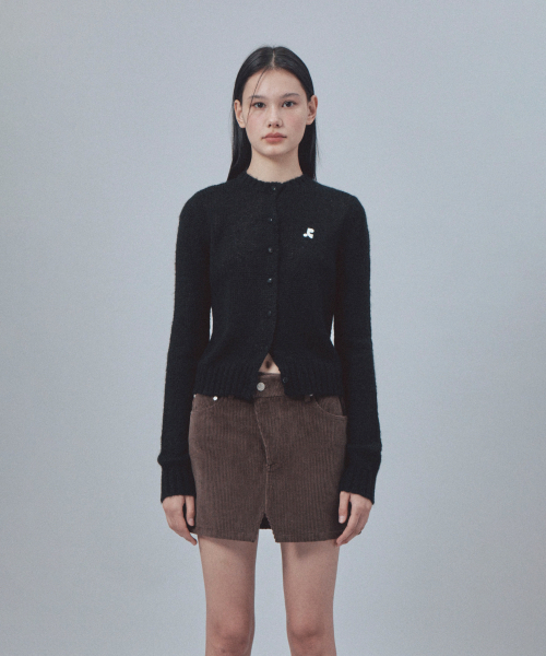 Rest&Recreation(レストアンドレクリエーション)の「BUTTON HOLE KNIT CARDIGAN - BLACK(ニット/セーター・レディース・その他・ONE)」の3枚目の写真