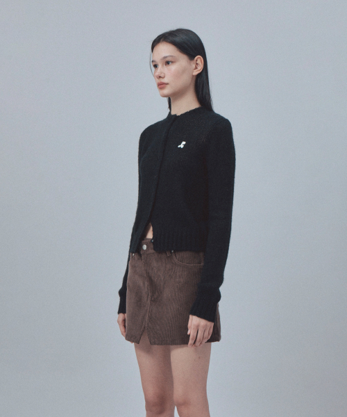 Rest&Recreation(レストアンドレクリエーション)の「BUTTON HOLE KNIT CARDIGAN - BLACK(ニット/セーター・レディース・その他・ONE)」の4枚目の写真