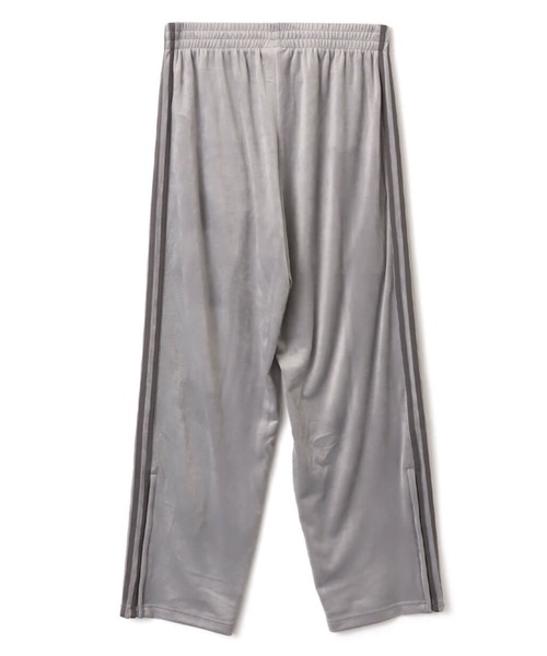 adidas(アディダス)の「adidas FB TP VELOUR / アディダス ファイヤーバード トラックパンツ ベロア(その他パンツ・メンズ・シルバー・XXL/XL/L/M/S)」の5枚目の写真