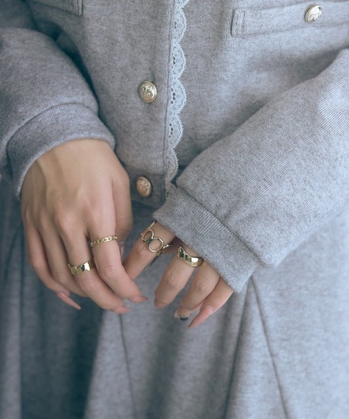 marun（マルン）の「＜大きいサイズ＞金ボタンショート丈カーディガン marun（カーディガン/ボレロ・レディース・ブラック/グレー/ベージュ・L/LL/3L/4L/5L）」の16枚目の写真