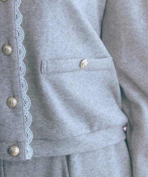 marun（マルン）の「＜大きいサイズ＞金ボタンショート丈カーディガン marun（カーディガン/ボレロ・レディース・ブラック/グレー/ベージュ・L/LL/3L/4L/5L）」の17枚目の写真