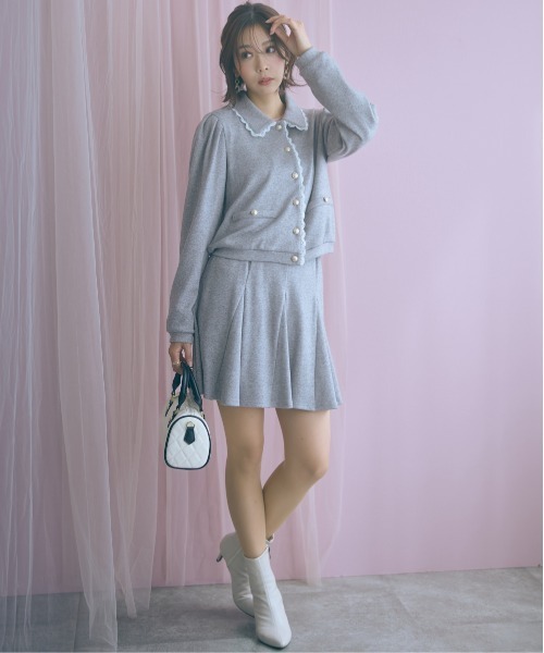 marun（マルン）の「＜大きいサイズ＞金ボタンショート丈カーディガン marun（カーディガン/ボレロ・レディース・ブラック/グレー/ベージュ・L/LL/3L/4L/5L）」の7枚目の写真