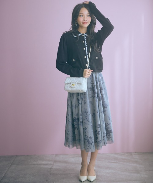 marun（マルン）の「＜大きいサイズ＞金ボタンショート丈カーディガン marun（カーディガン/ボレロ・レディース・ブラック/グレー/ベージュ・L/LL/3L/4L/5L）」の10枚目の写真