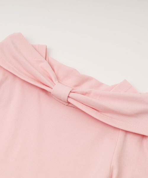 URBAN CHERRY(アーバンチェリー)の「フロントリボンデザインスクエアネックトップス(Tシャツ/カットソー・キッズ・ピンク・110cm/120cm/130cm/140cm)」の5枚目の写真