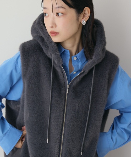 【Amis】グレー フード付きファーベスト PRIORITY Amis様専用】グレー フード付きファーベスト PRIORITY