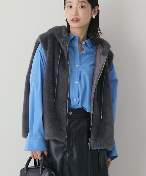 AMERICAN HOLIC（アメリカンホリック）の「フードファーベスト（ベスト・レディース・チャコールグレー/ライトベージュ・M/L）」の10枚目の写真