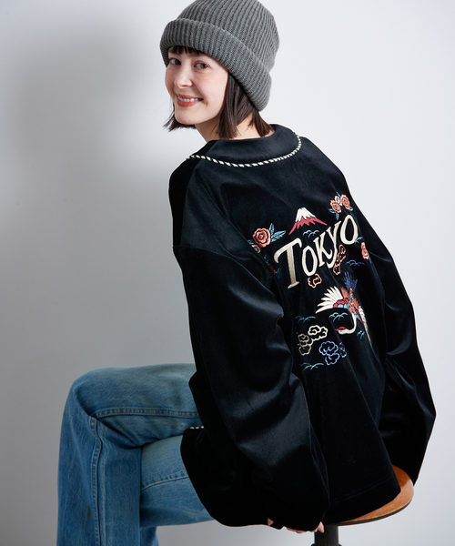 PARIS SAINT-GERMAIN(パリサンジェルマン)の「【Paris Saint-Germain / パリ・サン=ジェルマン】 JP SAKURA FLIGHT CARDIGAN(その他アウター・メンズ・ブラック・LARGE/MEDIUM)」の1枚目の写真