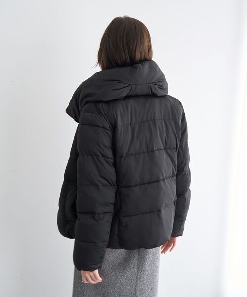 YECCA VECCA(イェッカヴェッカ)の「カチオンジャージーブルゾン(ブルゾン・レディース・グレイッシュベージュ/ブラック・FREE)」の17枚目の写真