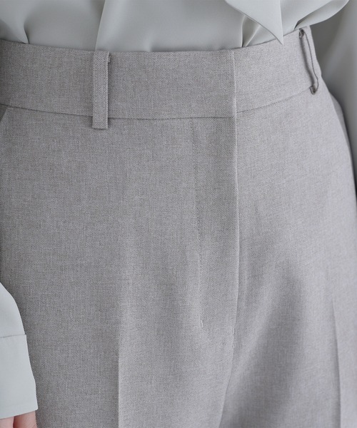 NATURAL BEAUTY BASIC（ナチュラルビューティーベーシック）の「◇メランジシャークスキン SETUP ストレートパンツ（スラックス・レディース・グレー/ベージュ・MEDIUM/SMALL/LARGE）」の16枚目の写真