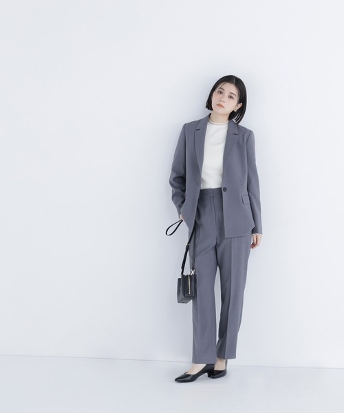 NATURAL BEAUTY BASIC（ナチュラルビューティーベーシック）の「◇メランジシャークスキン SETUP ストレートパンツ（スラックス・レディース・グレー/ベージュ・MEDIUM/SMALL/LARGE）」の5枚目の写真