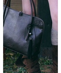 DENU（デヌ）の「Cube tassel holder（キーケース/キーアクセサリー）」