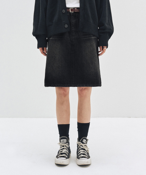 DECET WOMEN(デケット ウーマン)の「Signature Midi Skirt DCSK002BLACK(スカート・レディース・その他・X-SMALL/SMALL/MEDIUM)」の2枚目の写真