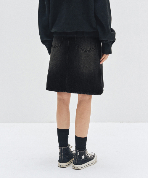 DECET WOMEN(デケット ウーマン)の「Signature Midi Skirt DCSK002BLACK(スカート・レディース・その他・X-SMALL/SMALL/MEDIUM)」の4枚目の写真