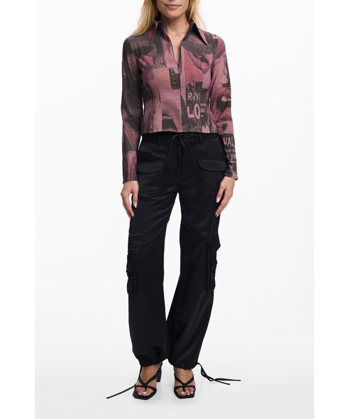 Desigual(デシグアル)の「グラフィティプリントハーフジップシャツ(シャツ/ブラウス・レディース・ブラック・XS/S/M/L/XL)」の4枚目の写真