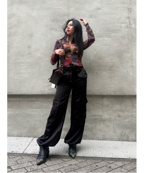 Desigual（デシグアル）の「グラフィティプリントハーフジップシャツ（シャツ/ブラウス・レディース・ブラック・XS/S/M/L/XL）」の4枚目の写真